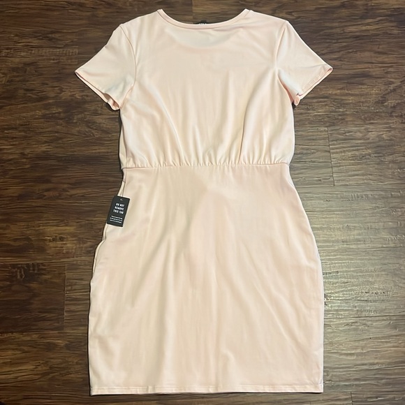 NWT EXPRESS Light Pink Tie Front T-Shirt Dress Size Medium - Picture 2 of 7